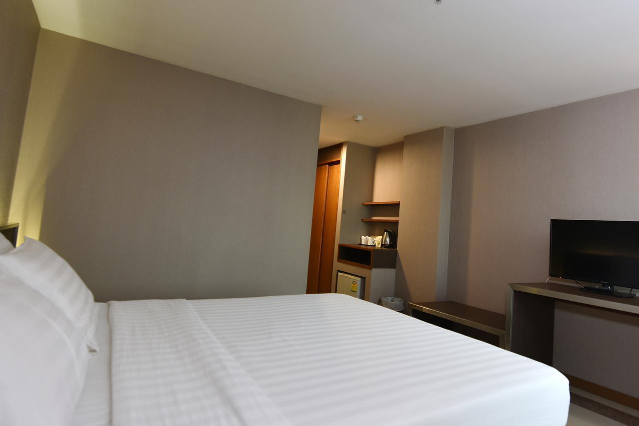 Bangkok City Suite Buitenkant foto